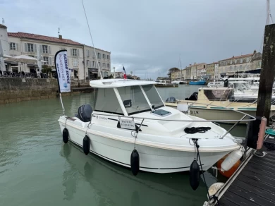 location bateau Jeanneau Merry Fisher